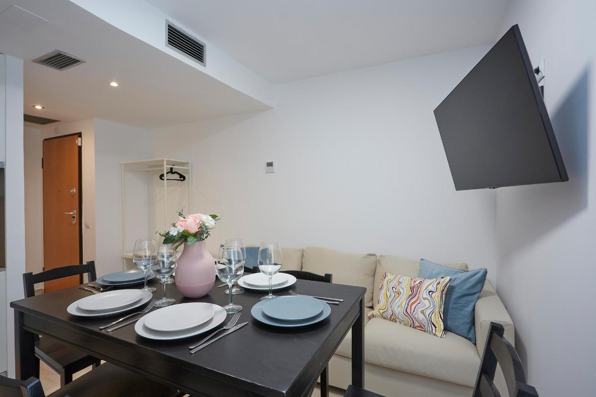 Three Bedroom Two Bathroom Apartment Close To Beach 巴塞罗那 外观 照片